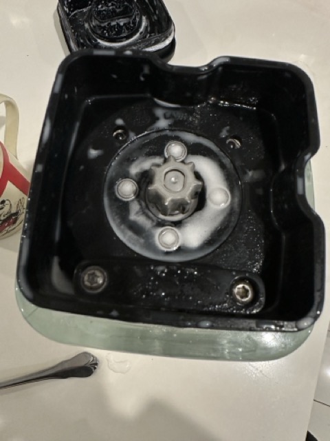 KitchenAid K400 glass jar leaking